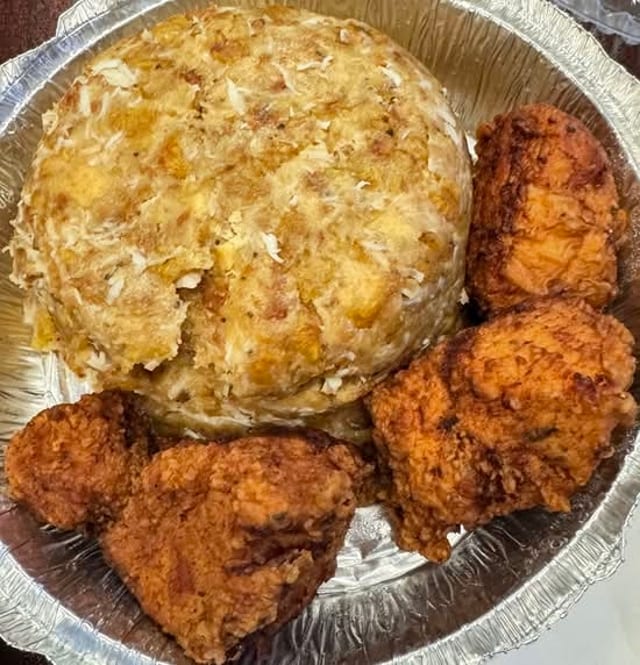 Mofongo De Pollo.